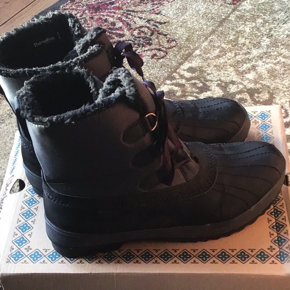 Sketchers winter boots - Picture 4 of 5